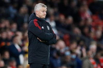 MU Belum Konsisten, Merson: Solskjaer Beruntung Belum Dipecat