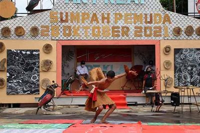 Peringati Sumpah Pemuda, 7 Seniman di Klaten Sulap Rongsokan Jadi Karya Seni yang Keren