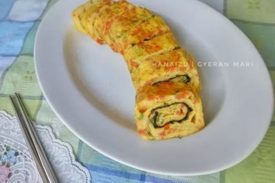 Sedapnya Omelet Gulung Korea Yang Bisa Kita Buat Sore Ini