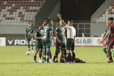 PSMS Medan Tahan Imbang Sriwijaya FC, Keputusan Wasit Jadi Kontroversial