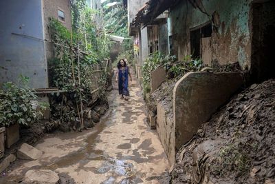 Dampak Meluapnya Sungai Ciliwung, Berikut Foto-fotonya