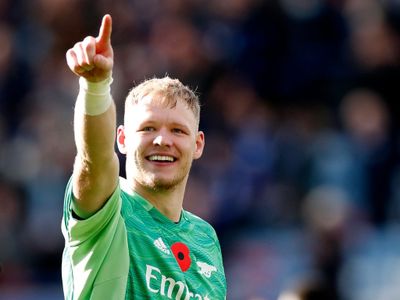 Legenda Arsenal ini Desak Aaron Ramsdale untuk Cari Klub Baru Demi Bisa Dapat Menit Bermain