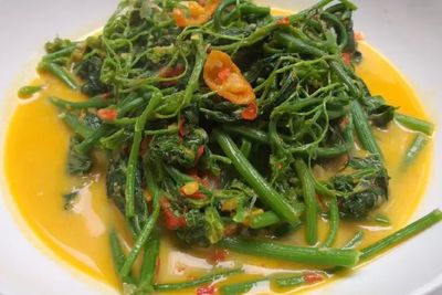 Sore-sore Bingung Mau Masak Apa? Cobain Nih Resep Tumis Daun Labu Siam Bumbu Santan