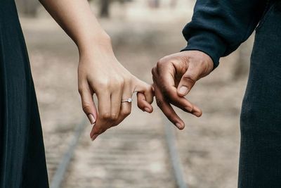 Apakah Dia Cinta Sejati Kamu? Inilah Tanda-tanda yang Kamu Harus Tau!