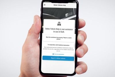 Pencurian Naik, Mercedes-Benz Dan IBM Buat Layanan Bantuan Mobil Hilang