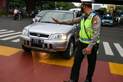 Polda Metro Buka Hotline Pengaduan untuk Masyarakat yang Temukan Polantas Nakal