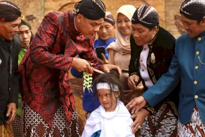 Tradisi Anak Berambut Gimbal di Dataran Tinggi Dieng Hingga Keyakinan Makhluk Gaib