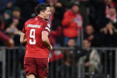 Antar Bayern ke Babak 16 Besar Liga Champions, Hattrick Lewandowski Berbuah Rekor