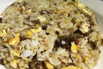 Sarapan Hari Ini Buat Nasi Goreng Daging Cincang di Rumah Yuk