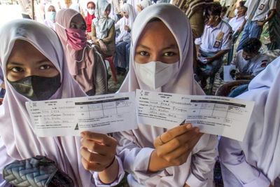 Pimpinan MPR: Segera Tuntaskan Target Vaksinasi Covid-19 Bagi Kelompok Rentan