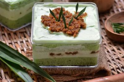 Enaknya Bikin Klepon Dessert Box Hari Ini