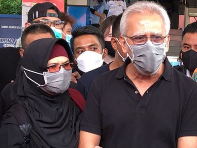 Diperiksa di Polres Jaksel, Iwan Fals: Cek di Jempol Masing-masing