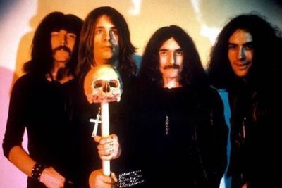 4 Pengalaman Mistis Band Rock Dunia saat Lakukan Rekaman Album, Dijumpai Penunggunya