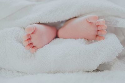 Fenomena Langka Bayi Lahir dengan Ekor Manusia , Ada Bentuk Bola di Ujungnya