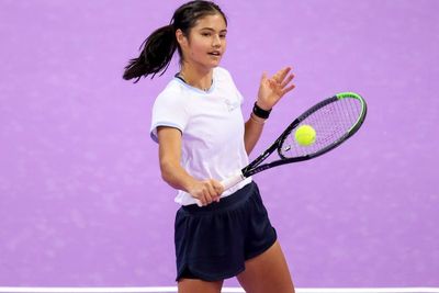 Miliki Paras Cantik, Latihan Petenis Emma Raducanu Tetap Berjalan