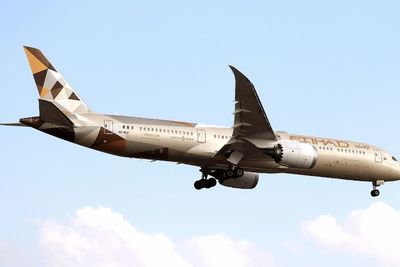 Penerbangan Etihad Lakukan Kemitraan dengan Tourism Authority of Thailand