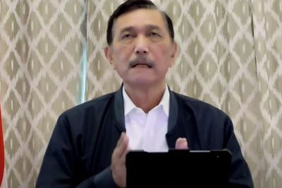 Soal Aturan PCR Berubah Terus, Luhut: Kami Konsisten, Yang Tak Konsisten Itu Penyakitnya