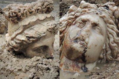 Arkeolog Berhasil Menemukan Kepala Patung Aphrodite dan Dionysus saat Penggalian!