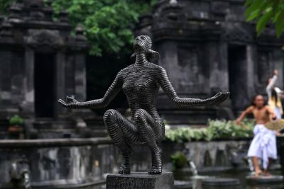 Pameran Tunggal Timbul Raharjo 2021, Berikut Foto-fotonya
