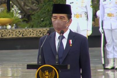 Presiden Jokowi Pimpin Upacara Peringatan Hari Pahlawan di TMP Kalibata