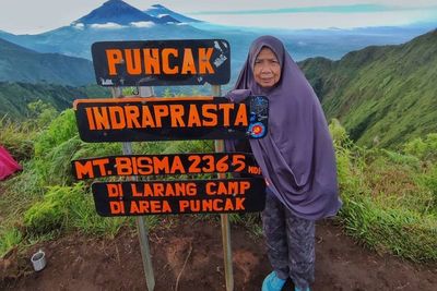 Fakta Emak-Emak Viral yang Mendaki Gunung Bismo di Wonosobo, Sudah Berumur 60 Tahun