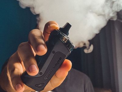 5 Bahaya dan Resiko Rokok Elektrik, Ternyata Bisa Sebabkan Penyakit Serius