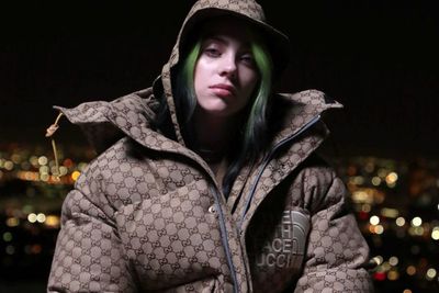 Billie Eilish Posting Foto Vulgar untuk Mempromosikan Produk Parfum Pertamanya