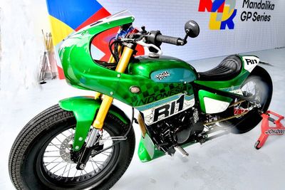 Usung Gaya Chopper Racer, Ini Bocoran Spesifikasi Motor yang Dipakai Jokowi di Mandalika
