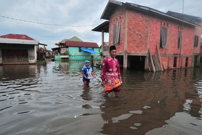 Banjir Luapan Sungai Batanghari di Jambi, Ini Foto-fotonya
