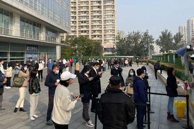 Salah Seorang Pengunjung Mal di Beijing Kontak Erat Pasien COVID-19, Malnya Dilockdown