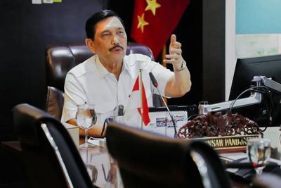 Tak Bisa Bantu Semua Orang, Luhut: Saya Sedih dan Ingin Menangis
