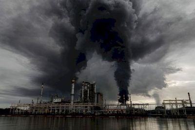 Pengamat: Kebakaran Kilang Minyak Pertamina Diduga Disengaja