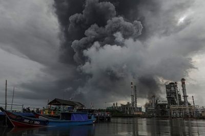 Kebakaran Tangki di Kilang Minyak Cilacap Berhasil Dipadamkan Total
