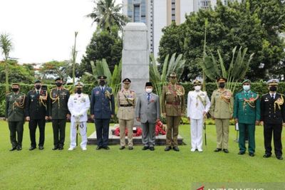 Menhan Prabowo Hadiri Peringatan Remembrance Sunday dengan Dubes Inggris