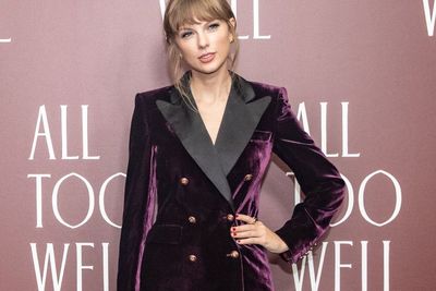 Lirik Lagu Taylor Swift All Too Well , Lengkap dengan Terjemahannya