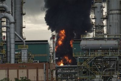 Tangki Terbakar di Kilang Minyak Cilacap, Anggota DPR: Pertamina Sepelekan Perawatan