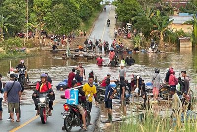 Minta Polemik Banjir Sintang Dihentikan, Demokrat : Fokus Bantu Warga yang Terdampak!