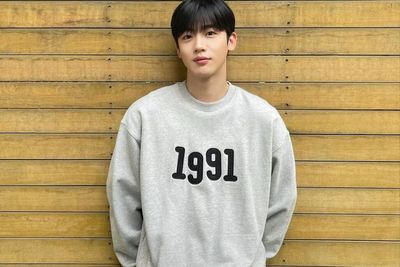 Agensi Umumkan Kim Yo-han positif Covid-19