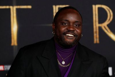 Eternals Masih Kuasai Box Office