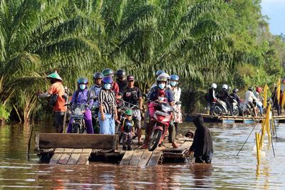 Jokowi Ungkap Penyebab Banjir di Kalimantan karena Daerah Tangkapan Hujan Rusak