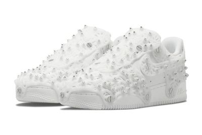 Nike Berkolaborasi dengan Swarovski, Rilis Sepatu Baru Khusus Wanita