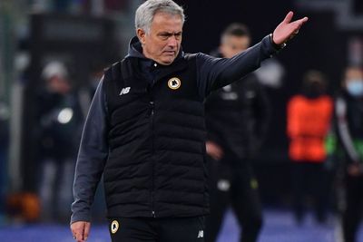 Mourinho Disalahkan Karena Performa Buruk AS Roma, De Rossi Bilang Gini