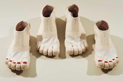 Midorikawa Meluncurkan Sepatu Baru Nan Unik, Hasil Kemitraan dengan Suicoke