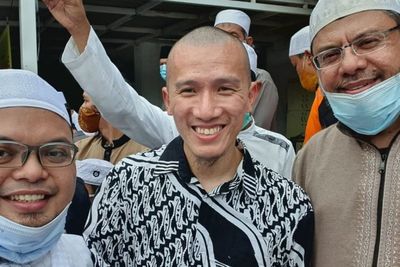Ustaz Felix Siauw Pertanyakan Penangkapan Ustaz Farid Okbah Terkait Dugaan Kasus Terorisme