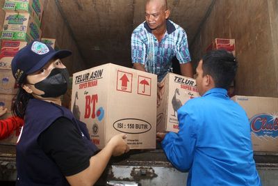 Bantuan Makanan Untuk Korban Banjir Kabupaten Sintang, Ini Foto-fotonya