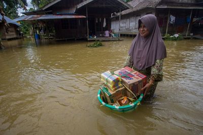 Banjir di Kabupaten Hulu Sungai Tengah Belum Surut, Berikut Foto-fotonya