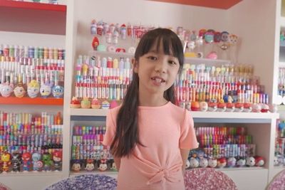 Koleksi Lip Balm Terbanyak Dimiliki Bocah 6 Tahun Ini, Jumlahnya 3.388 buah