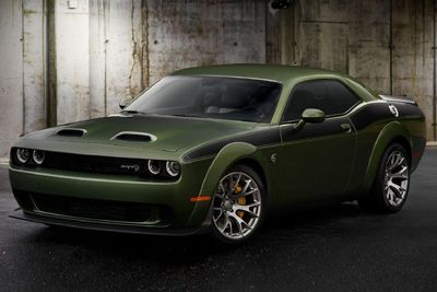 Dodge Hadirkan Paket Jailbreak untuk Charger dan Challenger Hellcat Redeye Widebody