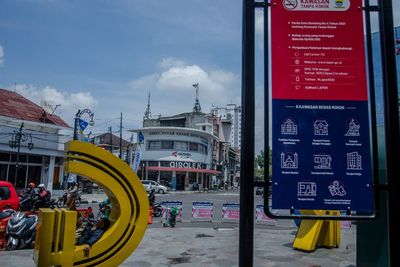 Jalan Braga Menjadi Kawasan Tanpa Rokok, Berikut Foto-fotonya