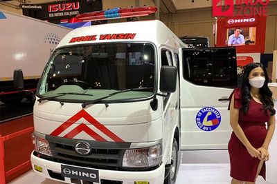 Hino Hadirkan Mobil Vaksin Keliling di GIIAS 2021